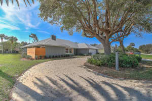 8572 SE Quail Ridge Way, Hobe Sound, FL 33455, Sold 06/10/19