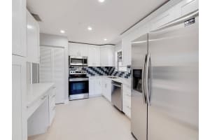 1027 N Australian Ave, West Palm Beach, FL 33401, Sold 09/16/19