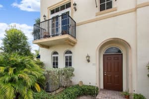 Estancia Wy, Boynton Beach, FL 33435, Sold 05/30/19