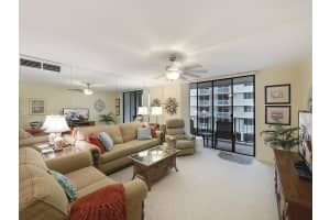 145 S Ocean Ave, Palm Beach Shores, FL 33404, Sold 11/30/20