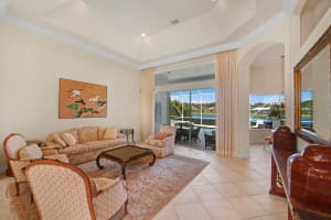 17 Bermuda Lake Dr, Palm Beach Gardens, FL 33418, Sold 11/01/19