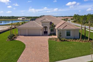 2888 SW English Garden Dr, Palm City, FL 34990, Sold 11/01/19
