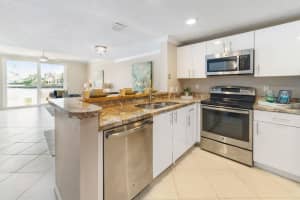 902 Jeffery St, Boca Raton, FL 33487, Sold 06/21/19