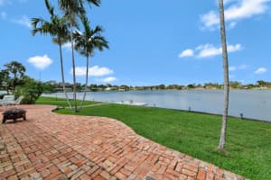946 S Patrick Cir, West Palm Beach, FL 33406, Sold 04/03/19