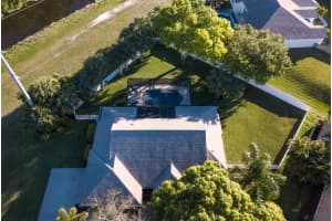 300 40th Ct SW, Vero Beach, FL 32968, Sold 05/24/19