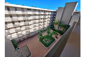 145 S Ocean Ave, Palm Beach Shores, FL 33404, Sold 05/02/19