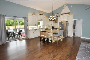 440 29th Ct SW, Vero Beach, FL 32968, Sold 09/06/19