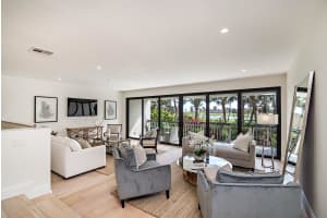 2335 S Ocean Blvd d12, Palm Beach, FL 33480, Sold 12/04/19