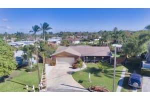 6836 Bayshore Dr, Lake Worth, FL 33462, Sold 05/15/19