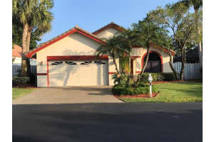 109 Executive Cir, Boynton Beach, FL 33436, Sold 06/10/19