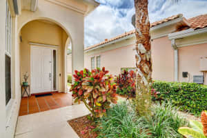 4673 Hammock Cir, Delray Beach, FL 33445, Sold 05/15/19