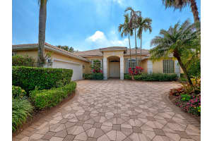 33 Bermuda Lake Dr, Palm Beach Gardens, FL 33418, Sold 06/12/19