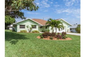 8608 SE Woodwind St, Hobe Sound, FL 33455, Sold 04/26/19