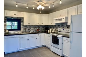 71 Conaskonk Cir, Royal Palm Beach, FL 33411, Sold 04/22/19