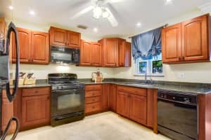 6213 Plains Dr, Lake Worth, FL 33463, Sold 04/29/19