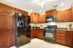 6213 Plains Dr, Lake Worth, FL 33463, Sold 04/29/19