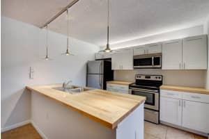 806 Blue Ridge Cir, West Palm Beach, FL 33409, Sold 04/01/19
