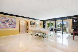950 De Soto Rd # 2A, Boca Raton, FL 33432, Sold 09/27/19