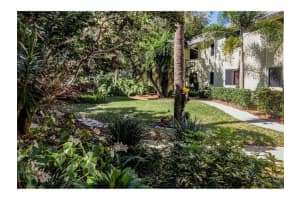 5740 Marina Dr, Sebastian, FL 32958, Sold 07/31/19