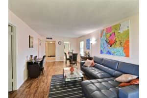 1166 6th Ave APT B2, Vero Beach, FL 32960, Sold 04/16/19
