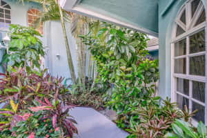 1000 US-1, Jupiter, FL 33477, Sold 09/06/19