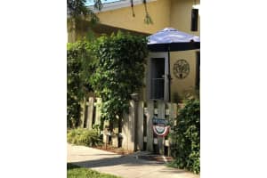 214 Sparrow Dr, Royal Palm Beach, FL 33411, Sold 04/30/19