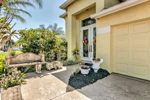 6421 Lansdowne Cir, Boynton Beach, FL 33472, Sold 04/25/19