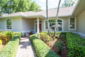 440 40th Ct SW, Vero Beach, FL 32968, Sold 08/06/19