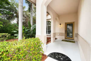 410 Woodview Cir, Palm Beach Gardens, FL 33418, Sold 04/30/19