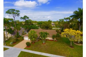 228 Parkwood Dr S, Royal Palm Beach, FL 33411, Sold 06/12/19