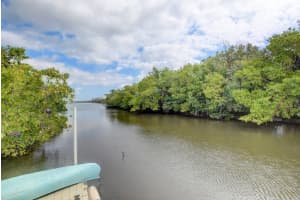 110 N Atlantic Dr, Lantana, FL 33462, Sold 04/17/19