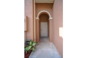 7810 Catalina Cir, Tamarac, FL 33321, Sold 04/26/19