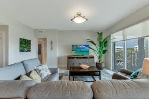 1042 Bay Colony Dr S, Juno Beach, FL 33408, Sold 04/30/19