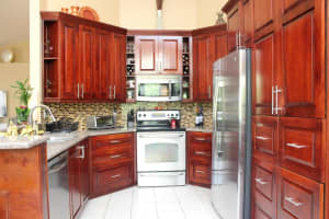 342 Bridgeton Rd, Weston, FL 33326, Sold 04/30/19