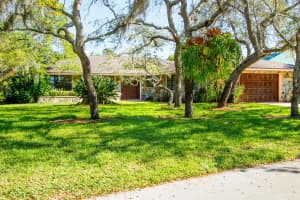 641 SE Norseman Dr, Port St. Lucie, FL 34984, Sold 10/02/19