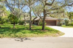 641 SE Norseman Dr, Port St. Lucie, FL 34984, Sold 10/02/19