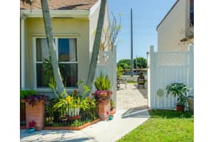 141 Tara Lakes Dr W, Boynton Beach, FL 33436, Sold 05/31/19