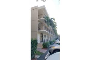 3605 S Ocean Blvd, South Palm Beach, FL 33480, Sold 06/07/19