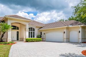 404 SW Squire Johns Ln, Palm City, FL 34990, Sold 09/27/19
