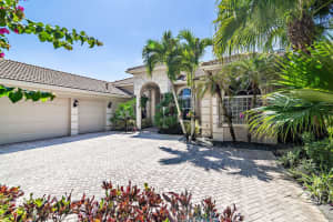 44 Bermuda Lake Dr, Palm Beach Gardens, FL 33418, Sold 07/31/19