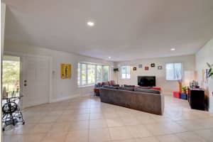 198 NW 10th Ct, Boca Raton, FL 33486, Sold 06/05/19