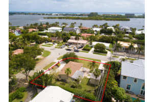 102 Gregory Rd, West Palm Beach, FL 33405, Sold 11/15/19
