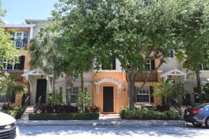 376 W Mallory Cir, Delray Beach, FL 33483, Sold 07/24/19