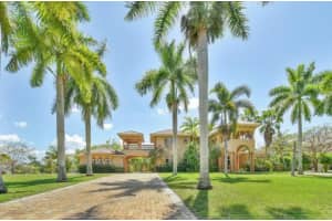 7150 Peppertree Cir N, Davie, FL 33314, Sold 07/19/19