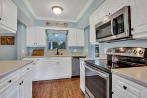 2916 SE Paramount Pl, Stuart, FL 34997, Sold 06/05/19