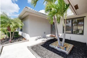491 NW 72nd St, Boca Raton, FL 33487, Sold 07/01/19