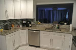 903 Maplewood Dr, Greenacres, FL 33415, Sold 09/24/19