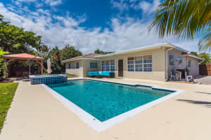 1070 NW 10th St, Boca Raton, FL 33486, Sold 06/21/19