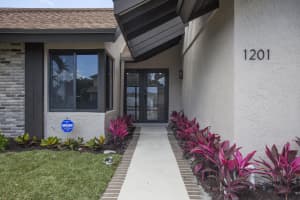 1201 NW 14th St, Boca Raton, FL 33486, Sold 08/28/19