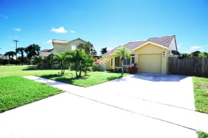 5781 Strawberry Lakes Cir, Lake Worth, FL 33463, Sold 05/20/19